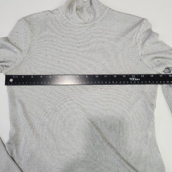 St. John Sport Turtleneck‎ Metallic Sweater Top Womens S Silver Studded Sparkle - Picture 6 of 10